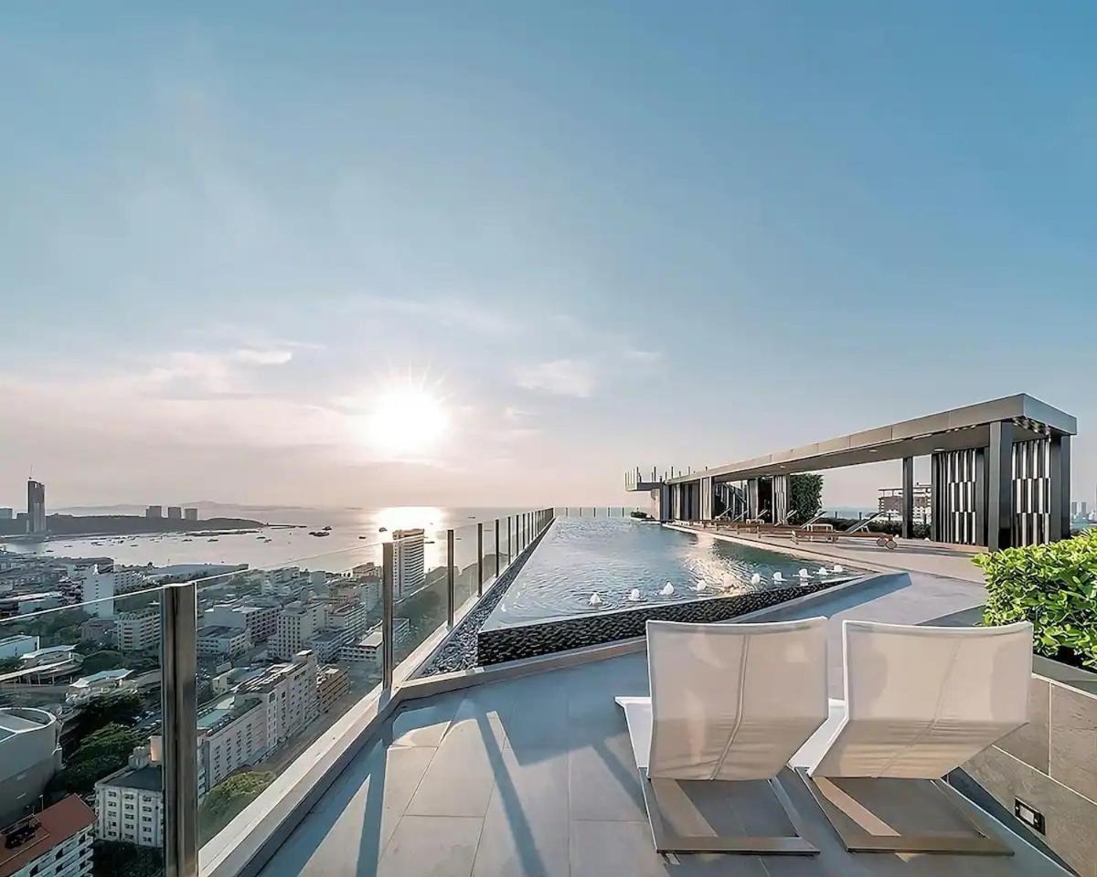 2 Bed Room, Large Living Room @ Central Pattaya Exterior photo