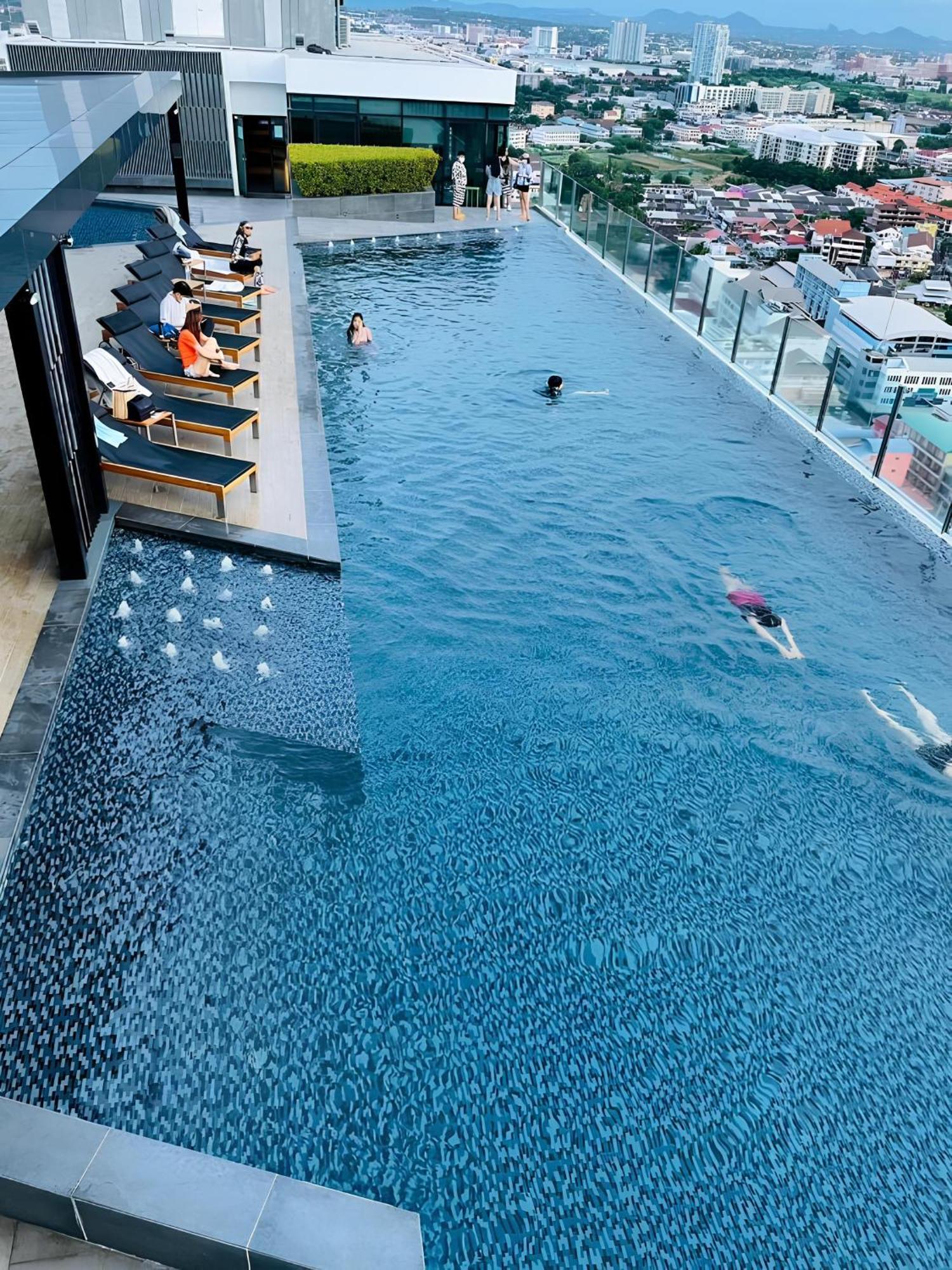 2 Bed Room, Large Living Room @ Central Pattaya Exterior photo